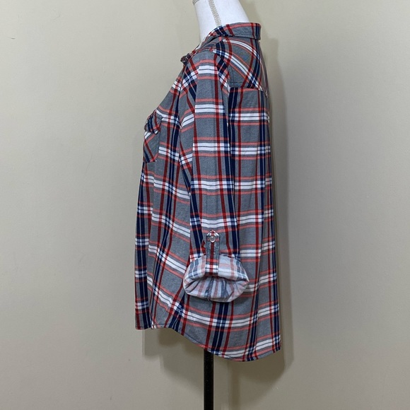NWOT Passport woman’s Flannel shirt Size Xl but fit size Large Run smaller - Picture 2 of 6